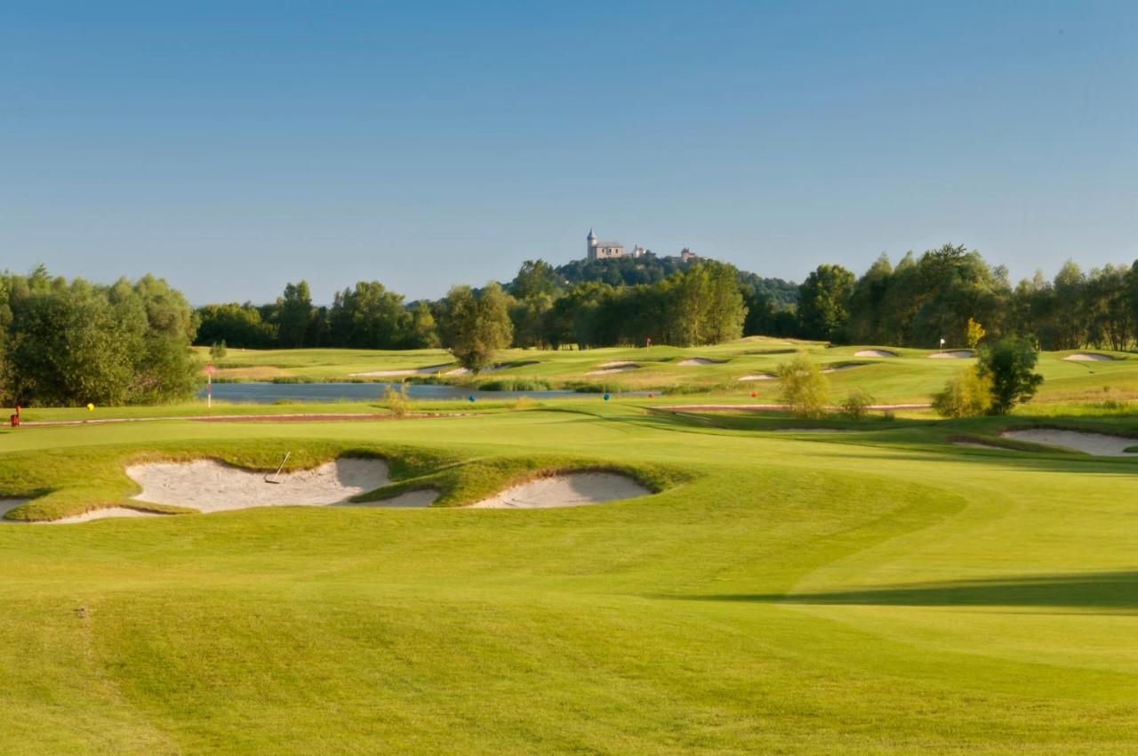 Golf&Spa Kunětická Hora Dritec Exterior foto